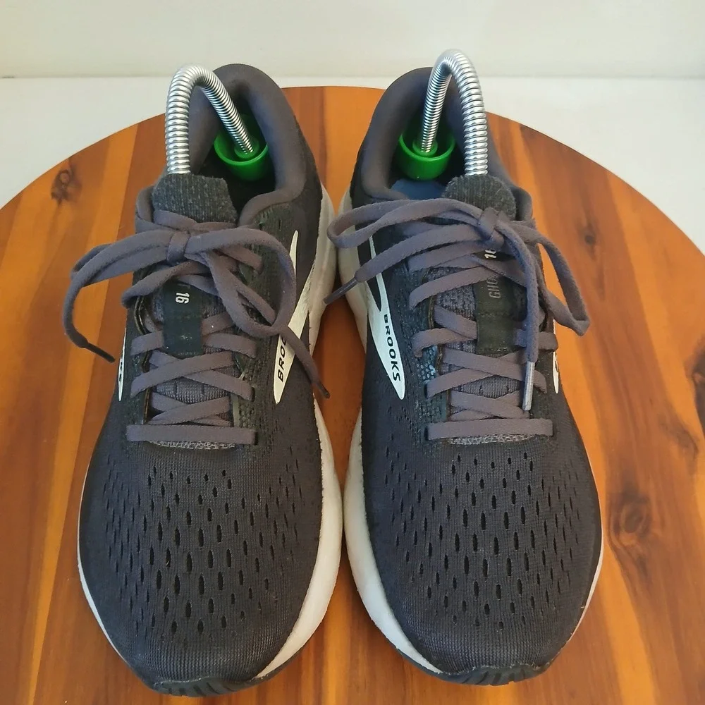 Brooks Ghost 16 Womens 9.5 Black Running Shoes Sneakers 1204071B090